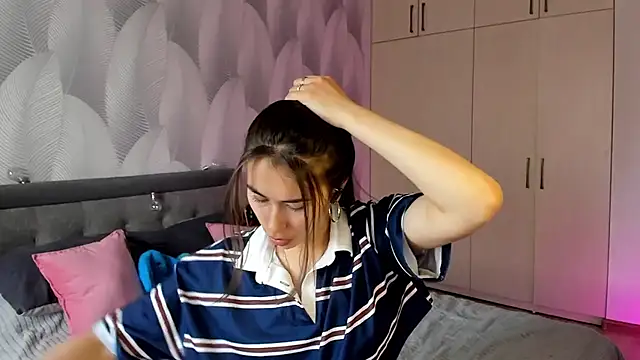 Snapshot of Bambiii_bby chatting on 09.09.25 Bambiii bby online show from 09.09.25