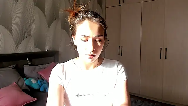 Snapshot of Bambiii_bby chatting on 09.20.25 Bambiii bby online show from 09.20.25