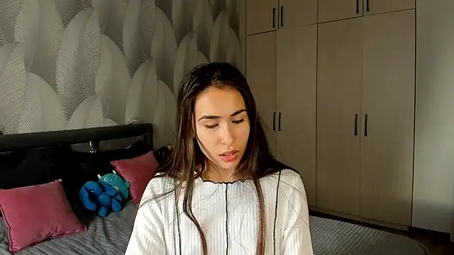 Snapshot of Bambiii_bby chatting on 09.21.25 Bambiii bby online show from 09.21.25