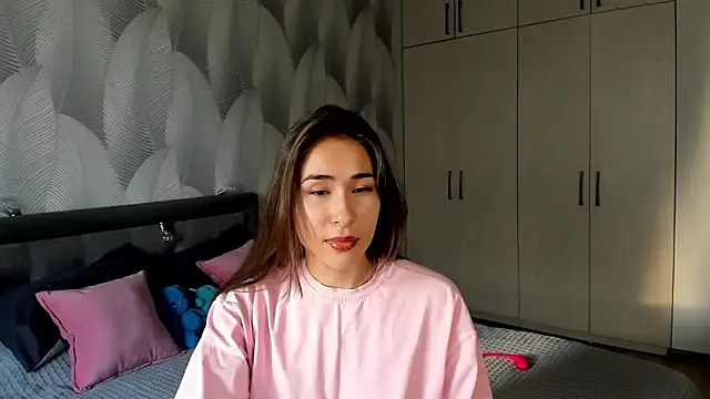 Snapshot of Bambiii_bby chatting on 09.26.25 Bambiii bby online show from 09.26.25