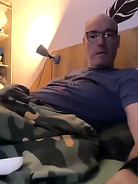 bogland33 online show from 09.19.25