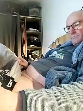 bogland33 online show from 02.15.26