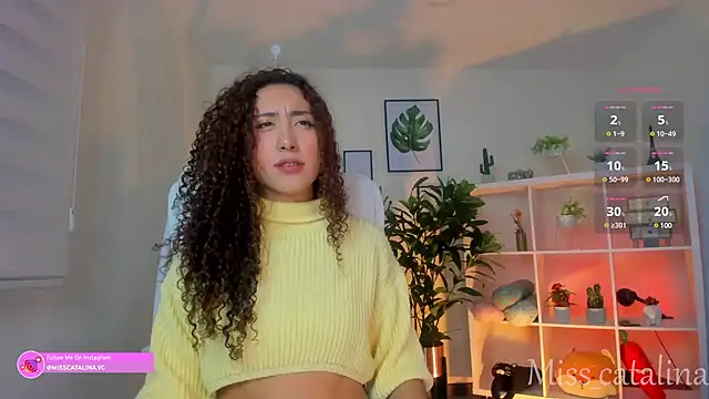 Snapshot of miss_catalinaa chatting on 02.25.25 miss catalinaa online show from 02.25.25