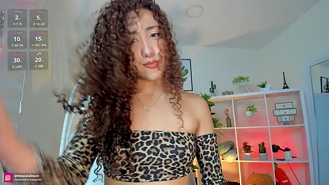 Snapshot of miss_catalinaa chatting on 03.10.25 miss catalinaa online show from 03.10.25