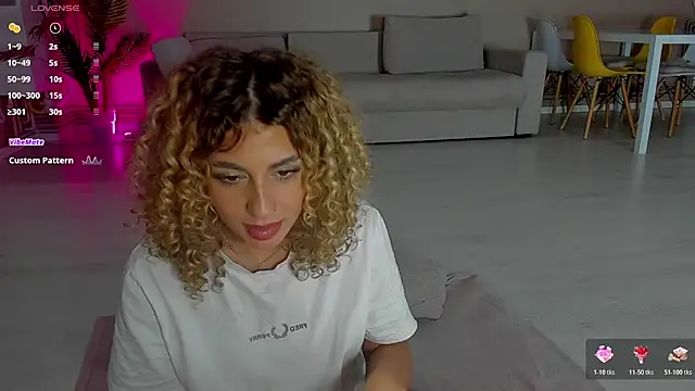 CurlyAnt0 online show from 11.14.25