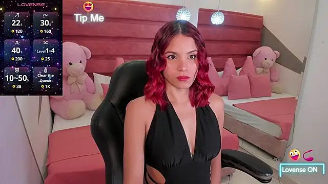 Snapshot of anna__duff chatting on 12.22.24 anna duff online show from 12.22.24