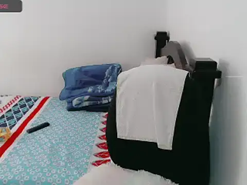 Snapshot of emily_rouxx chatting on 12.06.24 emily rouxx online show from 12.06.24