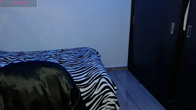 Amber Lovely online show from 10.02.25