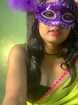 Snapshot of Rihana_Baby chatting on 02.15.25 Rihana Baby online show from 02.15.25