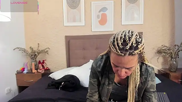 CarolinaGlamour online show from 09.24.25