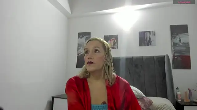 CarolinaGlamour online show from 10.23.25