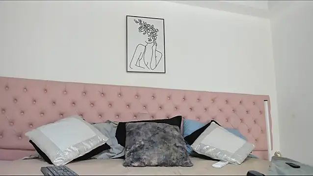 CarolinaGlamour online show from 03.04.26