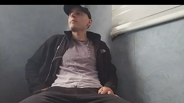 Snapshot of nextdoorneighbor chatting on 01.17.25 nextdoorneighbor online show from 01.17.25