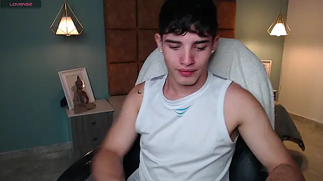 AlejooTwink online show from 02.13.25