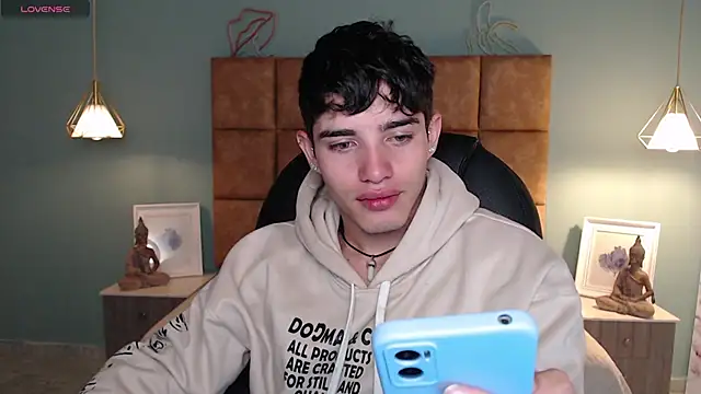 AlejooTwink online show from 02.22.25