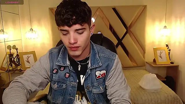 AlejooTwink online show from 03.21.25