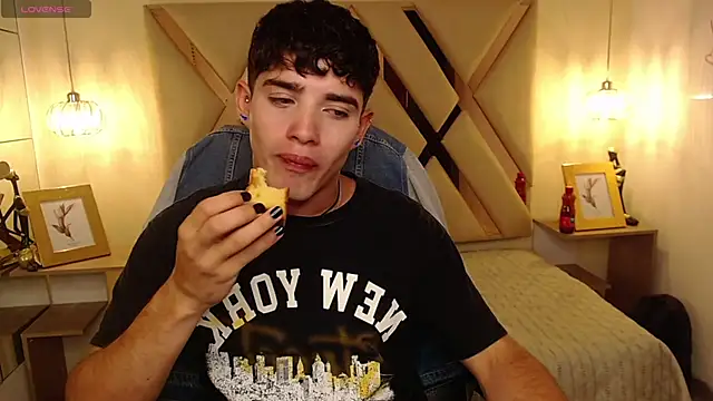 AlejooTwink online show from 03.21.25