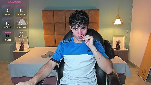 AlejooTwink online show from 11.14.25