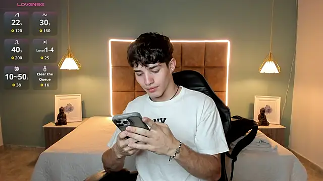 Snapshot of AlejooTwink chatting on 05.08.26 AlejooTwink online show from 05.08.26