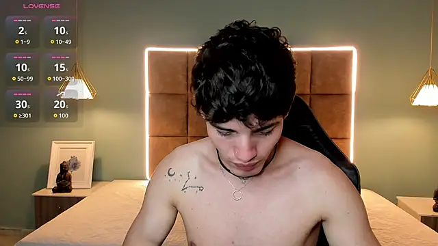 Snapshot of AlejooTwink chatting on 05.09.26 AlejooTwink online show from 05.09.26