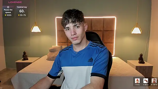 Snapshot of AlejooTwink chatting on 05.31.26 AlejooTwink online show from 05.31.26