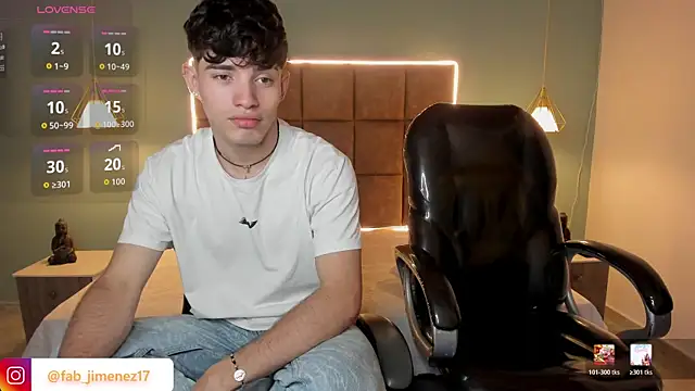 Snapshot of AlejooTwink chatting on 06.22.26 AlejooTwink online show from 06.22.26