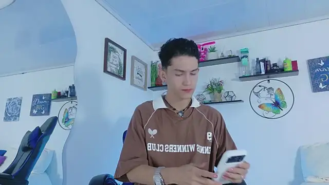 Noah tyler  online show from 06.05.26