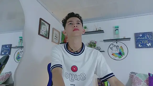 Noah tyler  online show from 06.19.26