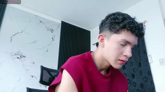 Noah tyler  online show from 07.31.26