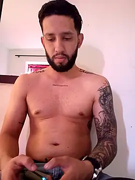 Snapshot of maxXximo777 chatting on 01.06.25 maxXximo777 online show from 01.06.25