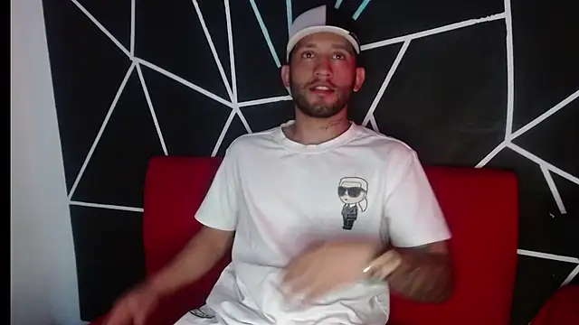 Snapshot of maxXximo777 chatting on 02.07.25 maxXximo777 online show from 02.07.25