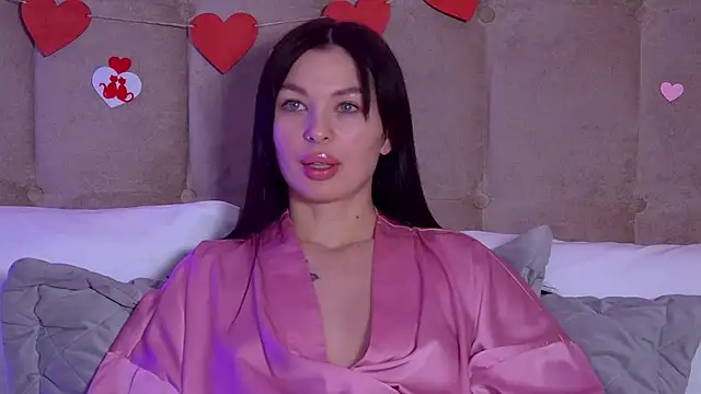 AlexandraBloom online show from 02.13.25