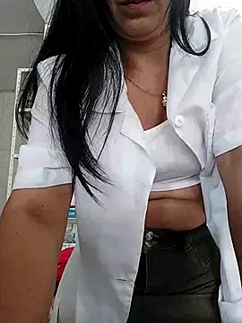 Megan jennerr online show from 03.07.25