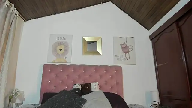 CelessteRedds online show from 11.28.25