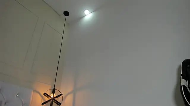 Slut Milf  online show from 12.21.24