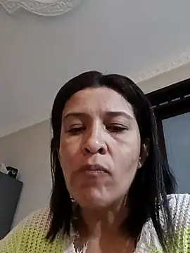 Slut Milf  online show from 01.05.25