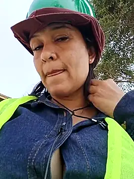 Slut Milf  online show from 03.11.25