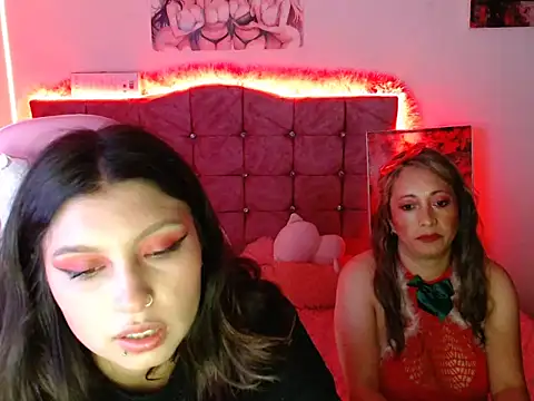 Snapshot of Melanyy_100 chatting on 12.21.24 Melanyy 100 online show from 12.21.24