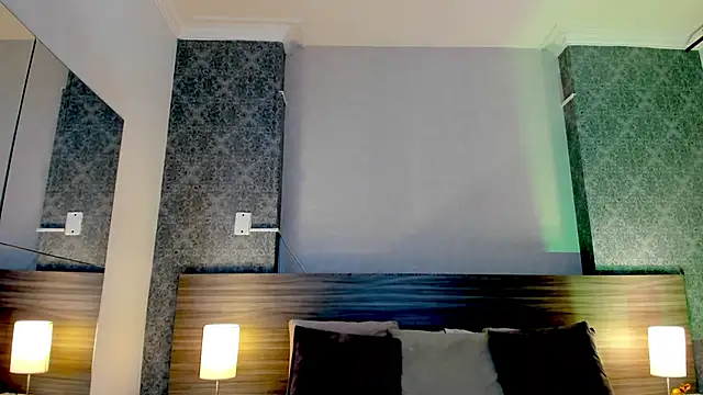 Mistyca online show from 10.21.25