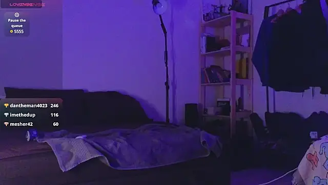 Snapshot of Space_X_Roxy_ chatting on 12.24.24 Space X Roxy  online show from 12.24.24