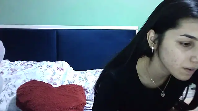 Snapshot of Ahotkittyxxx chatting on 12.15.24 Ahotkittyxxx online show from 12.15.24