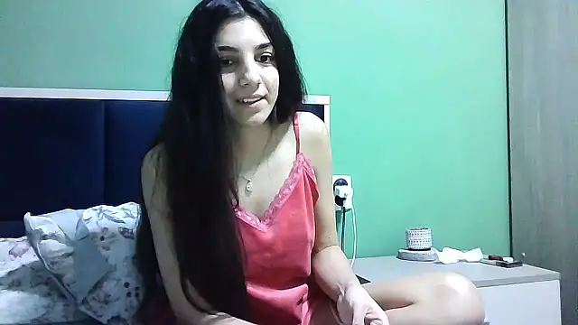 Snapshot of Ahotkittyxxx chatting on 12.21.24 Ahotkittyxxx online show from 12.21.24