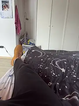 Snapshot of daubine46 chatting on 02.18.26 daubine46 online show from 02.18.26