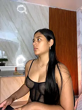 floriamANDjazmin online show from 11.04.25