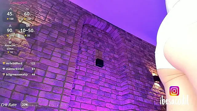 Snapshot of adriana_allien chatting on 02.10.25 adriana allien online show from 02.10.25