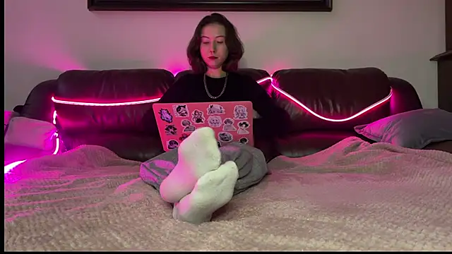 misswishh  online show from 02.24.25