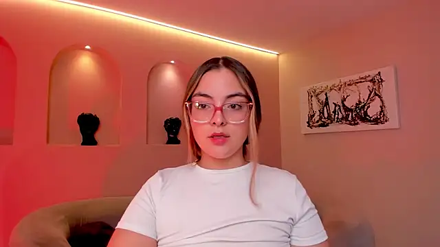 Snapshot of AllisonRogersX chatting on 06.03.26 AllisonRogersX online show from 06.03.26