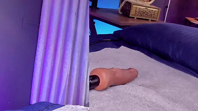 Snapshot of Natasha_Rave_ chatting on 09.11.25 Natasha Rave online show from 09.11.25