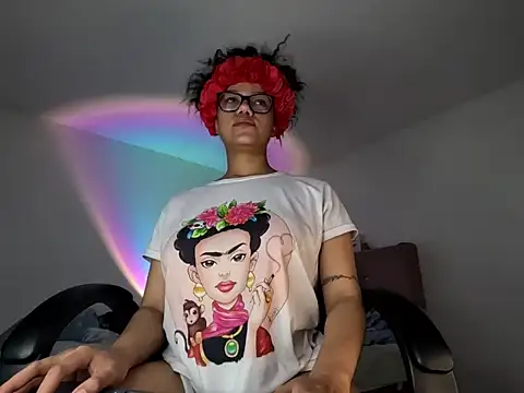 Snapshot of Ale_xandra chatting on 10.27.25 Ale xandra online show from 10.27.25