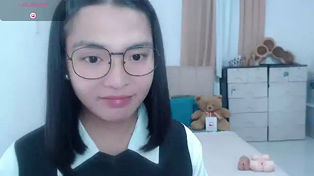 zhaviahale21 online show from 08.04.26